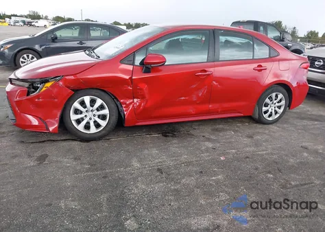 2021 Toyota Corolla Le z USA, uszkodzony, nr VIN 5YFEPMAE6MP196640